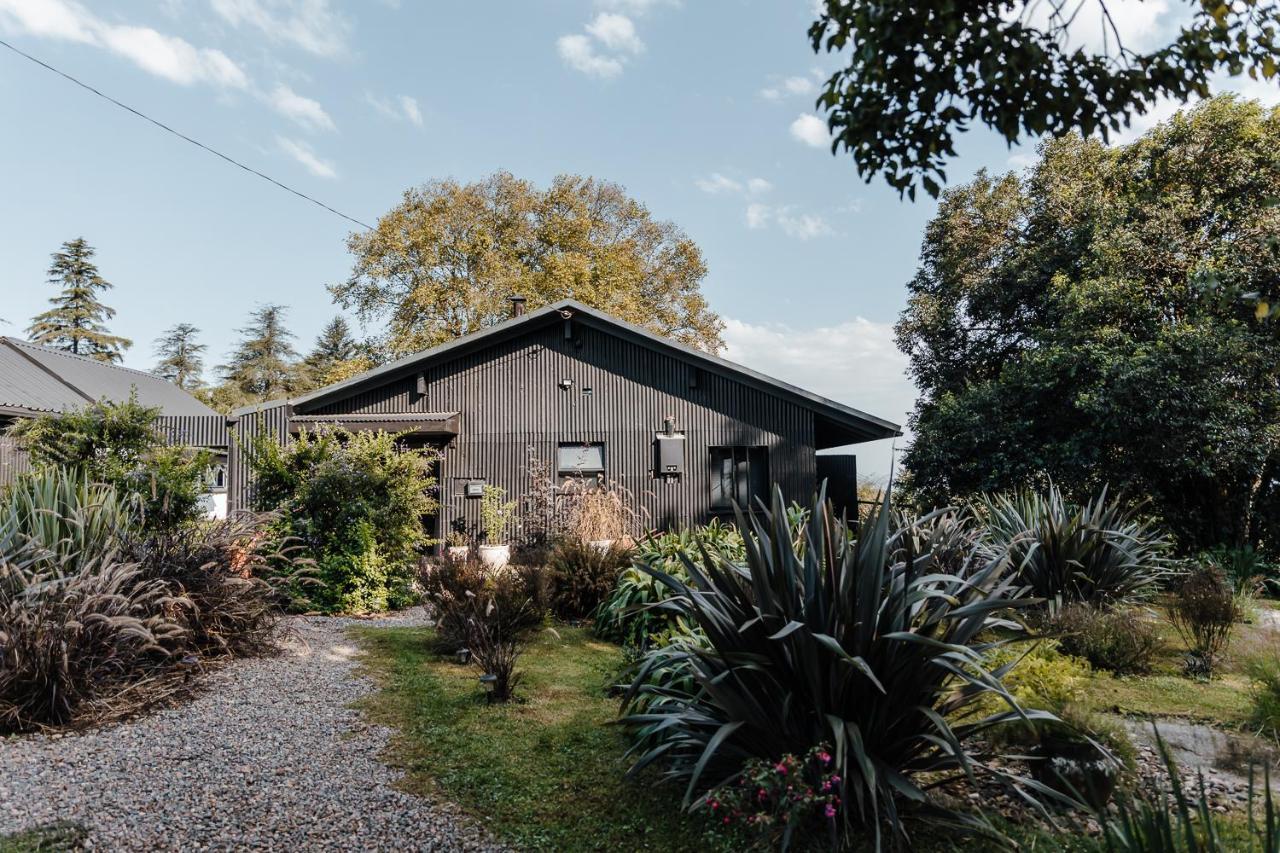 The Croft Villa Hilton Bagian luar foto